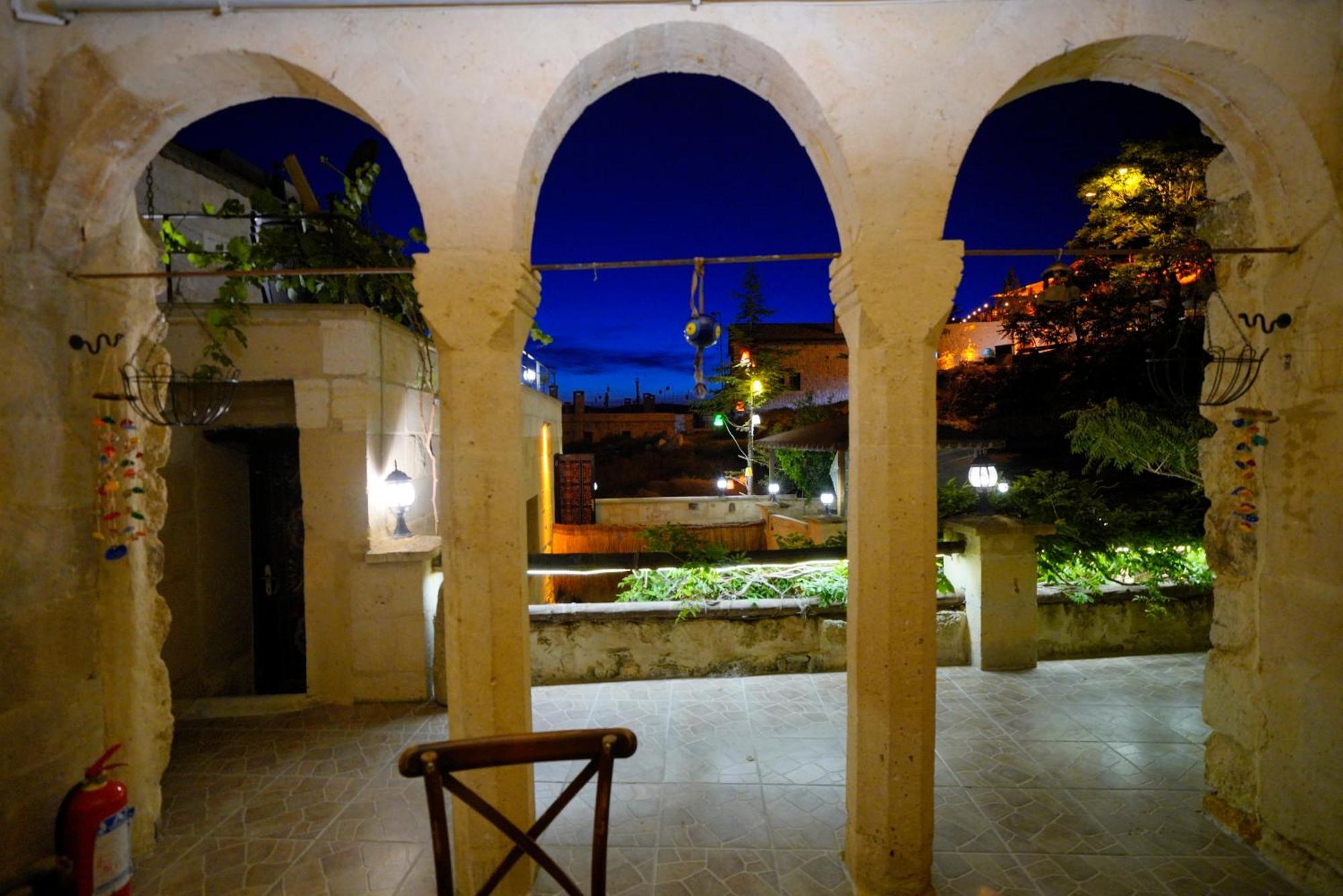 Antik Cave House Hotel Urgup Exterior photo